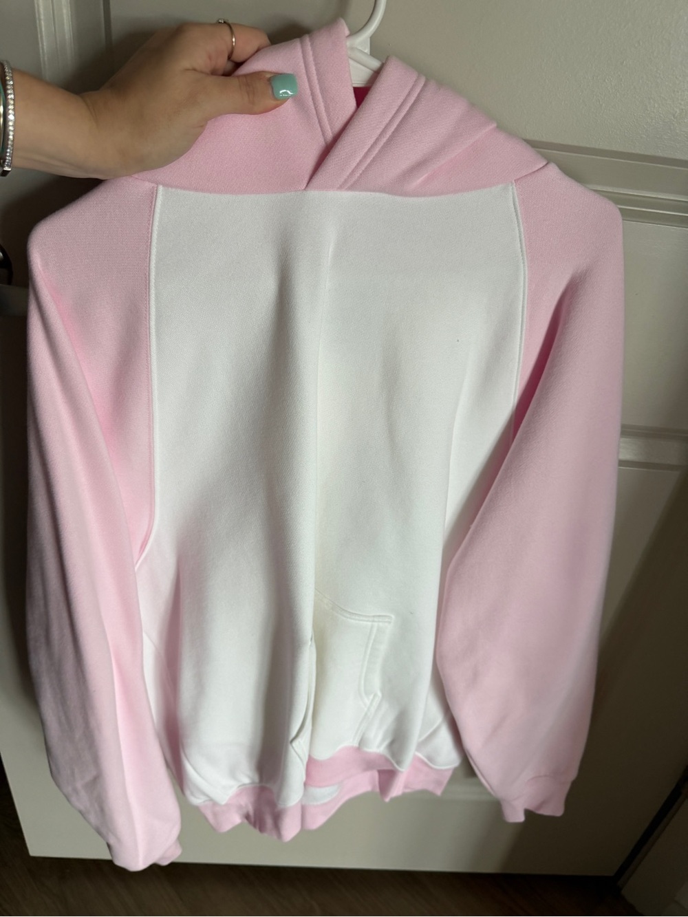 Aritzia Mega Raglan Hoodie size Large